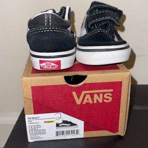 Toddler 5T took pics of inside just in case